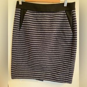 J Crew Women’s Size 8P Navy Blue & White Skirt